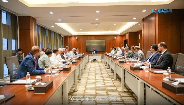 قيادات جنوبية تغادر الرياض وسط تساؤلات عن ترتيبات المرحلة المقبلة