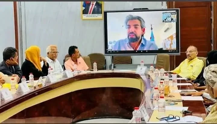 الانتقالي ينقد الإدارة السعودية للملف اليمني ويستعرض تحركاته الدبلوماسية بشأن باب المندب وحقوق الإنسان