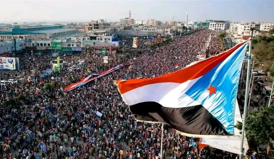 قراءة في المشهد السياسي الجنوبي: تحديات التماسك الوطني ومآلاته