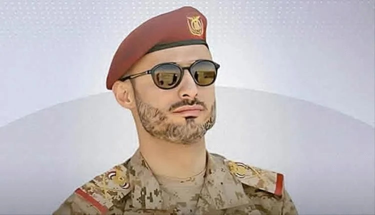 تعيين هاشم الأحمر مستشاراً عسكرياً للقائد الأعلى للقوات المسلحة وترقيته لرتبة فريق