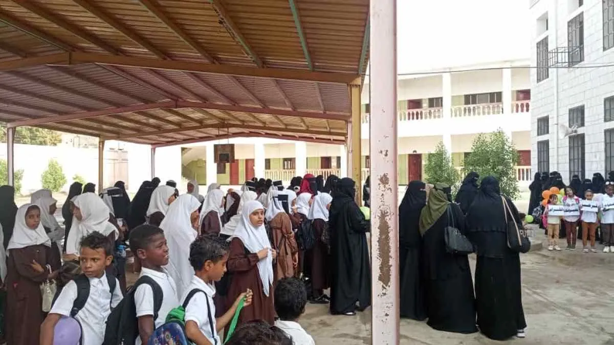 تحديات تعميد الشهادات المدرسية تسلط الضوء على تداعيات الانقسام الإداري في قطاع التعليم باليمن