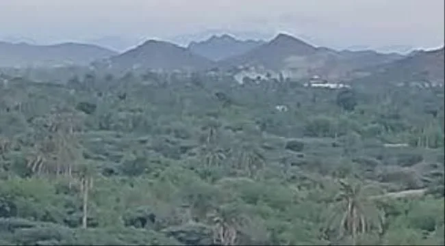 قصف صاروخي لقوات صنعاء يستهدف قرى سكنية في منطقة ملبية بالصبيحة