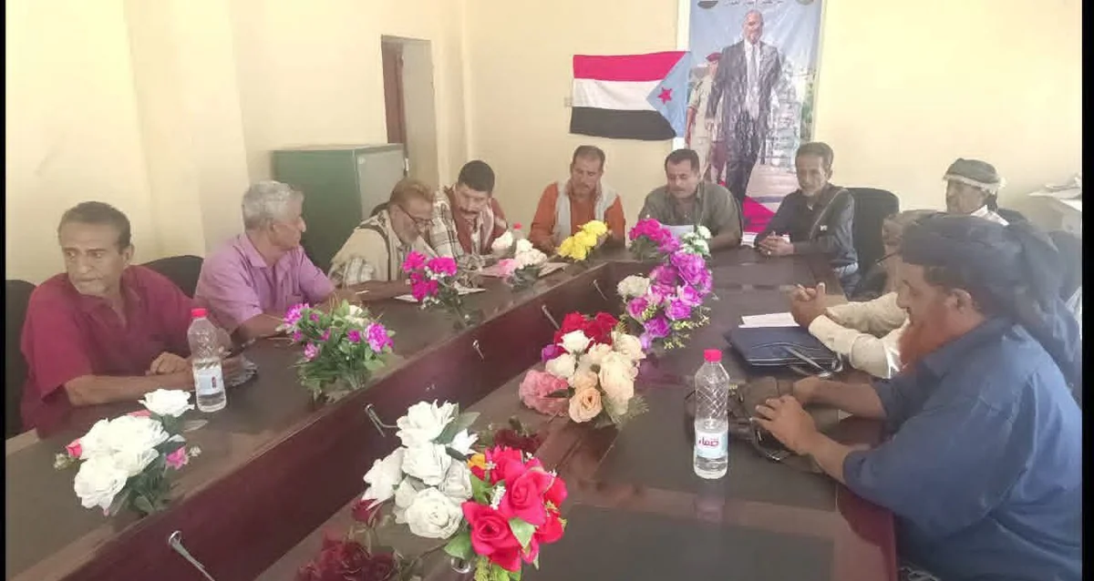 اجتماع قيادة المجلس الانتقالي في يهر يبحث تعزيز الجاهزية الأمنية ومواكبة التطورات