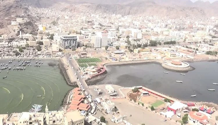 الأوساط الإدارية والشعبية في عدن تفجع بوفاة مستشار المحافظ سعيد ضيفر
