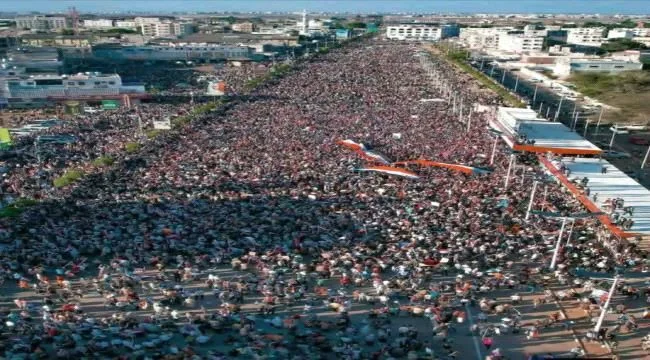 ملايين الجنوب تحيي ذكرى أكتوبر وتجدد تفويض الانتقالي لحماية المكتسبات الوطنية