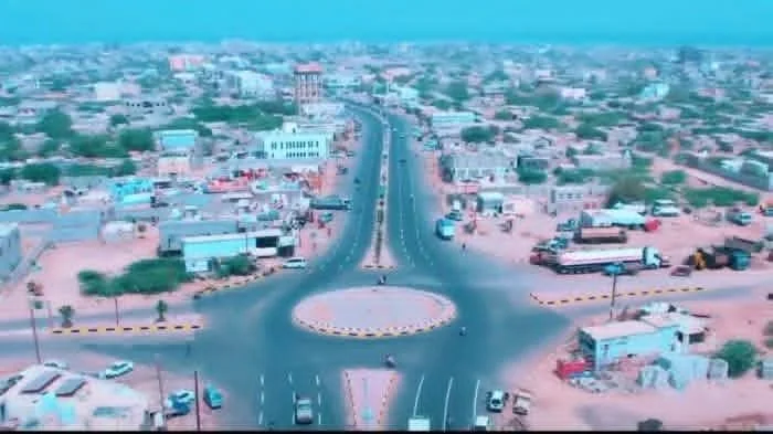 قوات صنعاء تبسط سيطرتها على مدينة المخا عقب انسحاب القوات المدعومة سعودياً