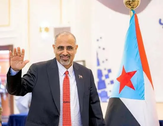 الزبيدي يوجه قوات المجلس الانتقالي بعدم الانخراط في معارك الشمال وسط استمرار الخلافات بين الرياض وأبوظبي