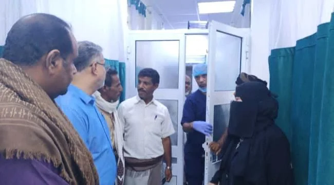 قيادات من الانتقالي تتفقد جرحى الاستهداف الصاروخي لمركز تدريبي بشبوة في مستشفيات حضرموت