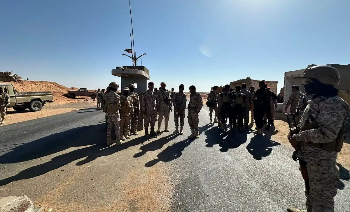 سقوط قتيل وثلاثة جرحى إثر كمين استهدف دورية لقوات "درع الوطن" في وادي حضرموت