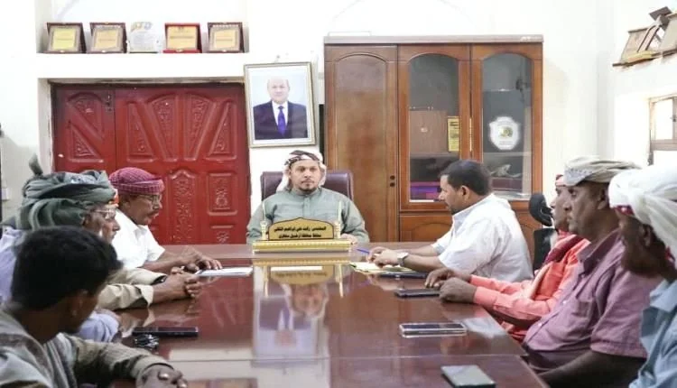 أزمة التسويق وتراجع الخدمات يخيمان على استعدادات الموسم السمكي في سقطرى