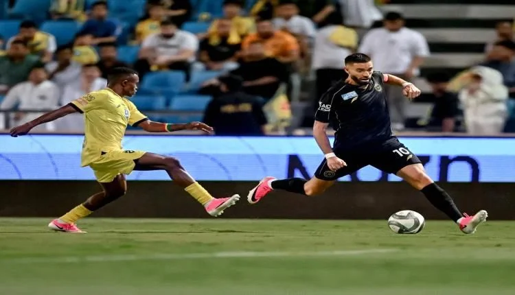 ركلة جزاء قاتلة تجبر الشباب على التعادل أمام الحزم في الدوري السعودي