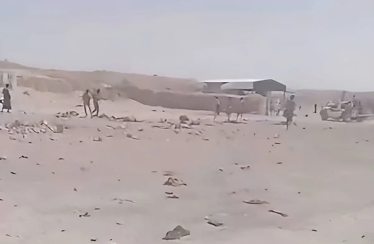 شبوة: مصير مجهول لـ17 مجنداً عقب انفجارات معسكر العلم وتجاهل سعودي لمطالب الأهالي
