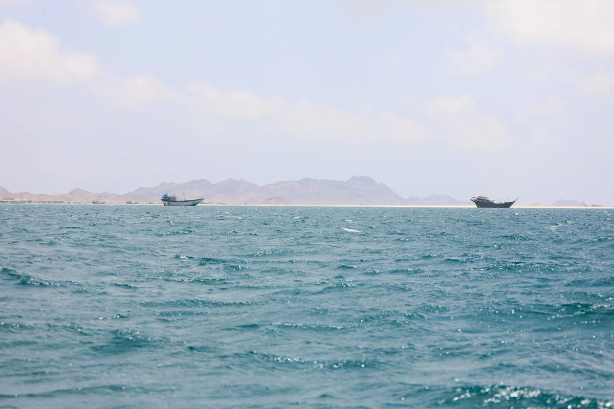 اليماني يدعو من نيويورك لتمكين القوات الجنوبية لتأمين باب المندب وأمن الملاحة الدولية