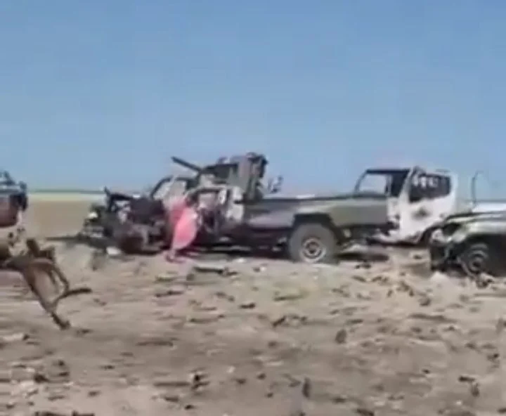 سقوط قتلى وجرحى وتدمير آليات في ضربات جوية للتحالف استهدفت مواقع عسكرية بمحافظة لحج