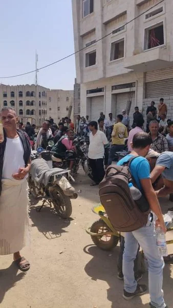 سلطات صنعاء تعلن استعدادها لفتح طريق الحوبان وتأمين الإمدادات الغذائية إلى تعز