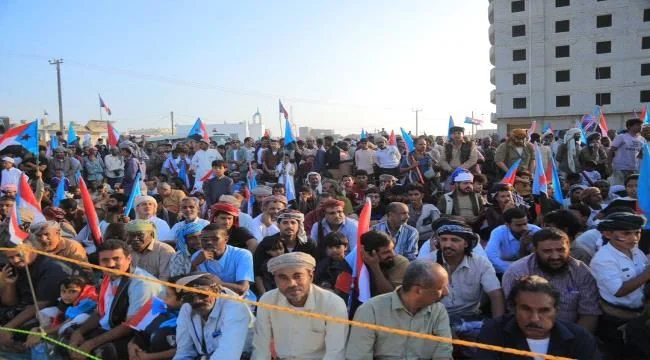 المهرة تحيي ذكرى ثورة 14 أكتوبر بفعالية جماهيرية في الغيضة