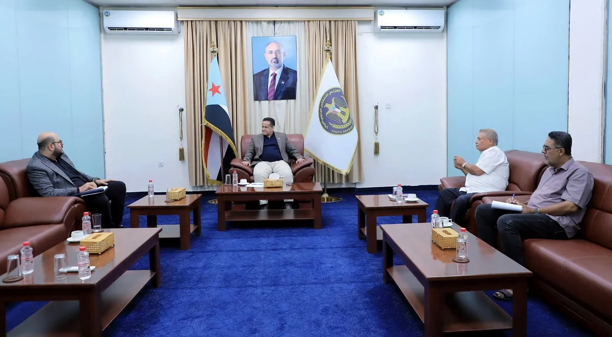 قيادي في الانتقالي يتهم السعودية بالتسبب في تدهور أوضاع حضرموت ويرفض الزج باللقوات الجنوبية شمالاً