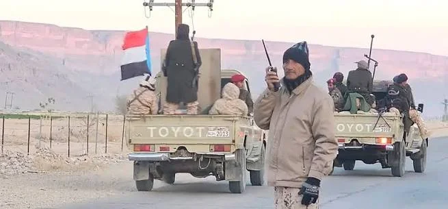 صحفي في صنعاء يوجّه رسالة لأبناء المحافظات الجنوبية حيال تحركات التحالف في الساحل الغربي